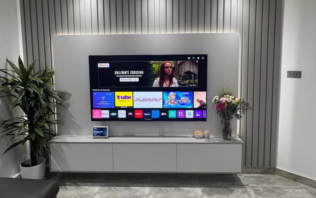 Contemporary Living Room TV Wall with Wooden Slat Accent