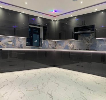 Bespoke Kitchen Furniture - Dreamline Interiors