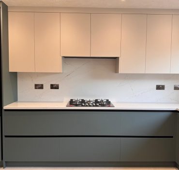 Contemporary Kitchen – Oven & Hob View - Dreamline Interiors